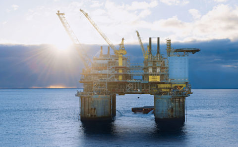 01B_MTU_Offshore-oil-platform
